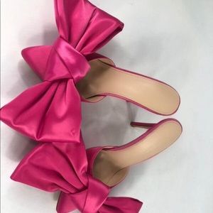 Mules w/large bow